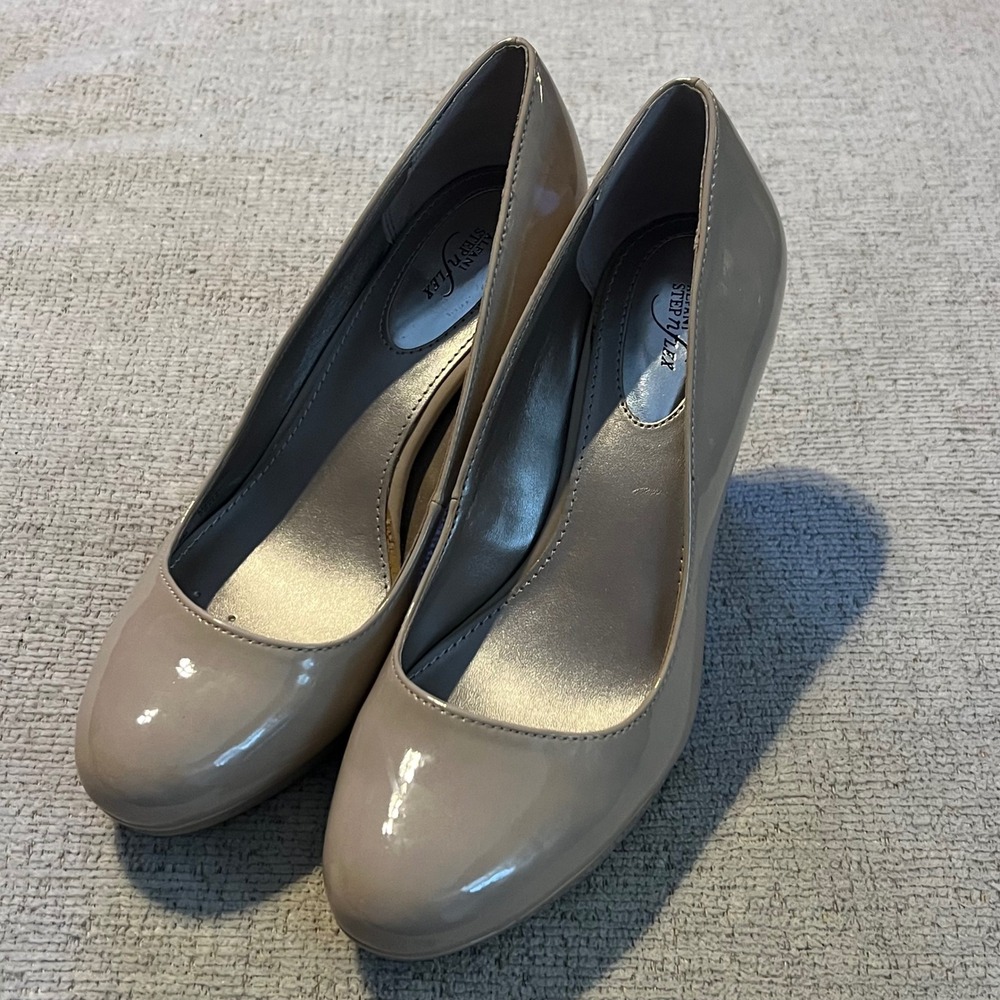 Alfani Step N Flex Womens Nude Beige Patent Platform Pumps‎ Heels Size 6M